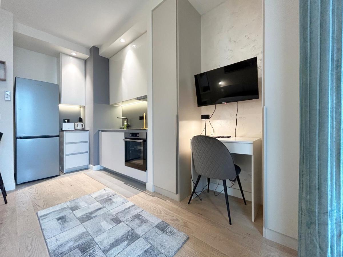 Waterfront Luxury Suites Belgrado Exterior foto