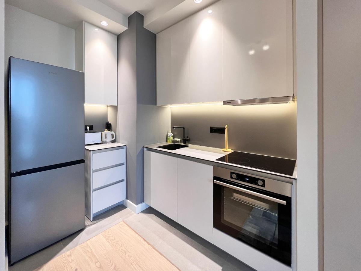 Waterfront Luxury Suites Belgrado Exterior foto