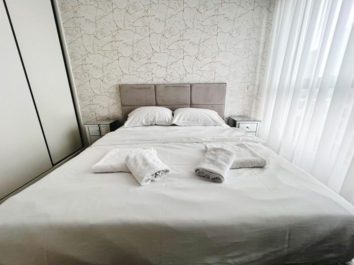 Waterfront Luxury Suites Belgrado Exterior foto