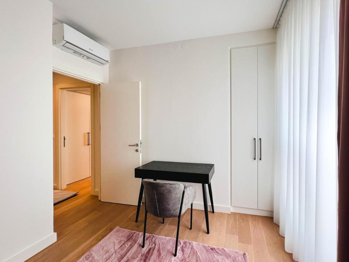 Waterfront Luxury Suites Belgrado Exterior foto
