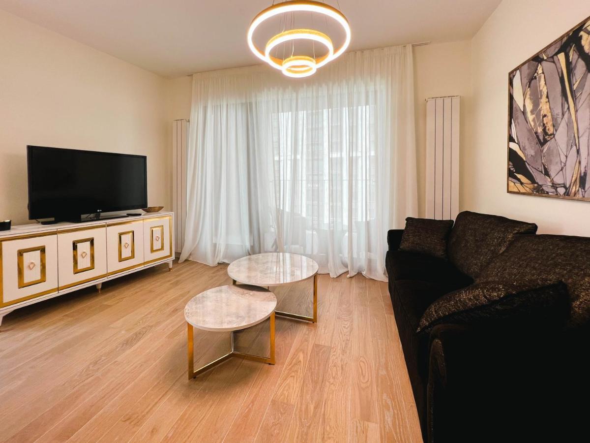 Waterfront Luxury Suites Belgrado Exterior foto
